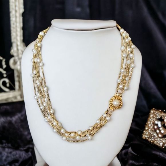 Vintage Unsigned Celebrity NY Multi Strand Station Faux Pearl Necklace Box Clasp - Picture 8 of 8